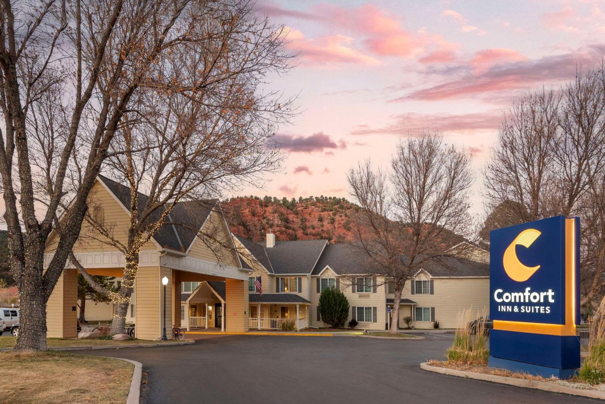 Comfort Inn & Suites Carbondale On The Roaring Fork Bagian luar foto